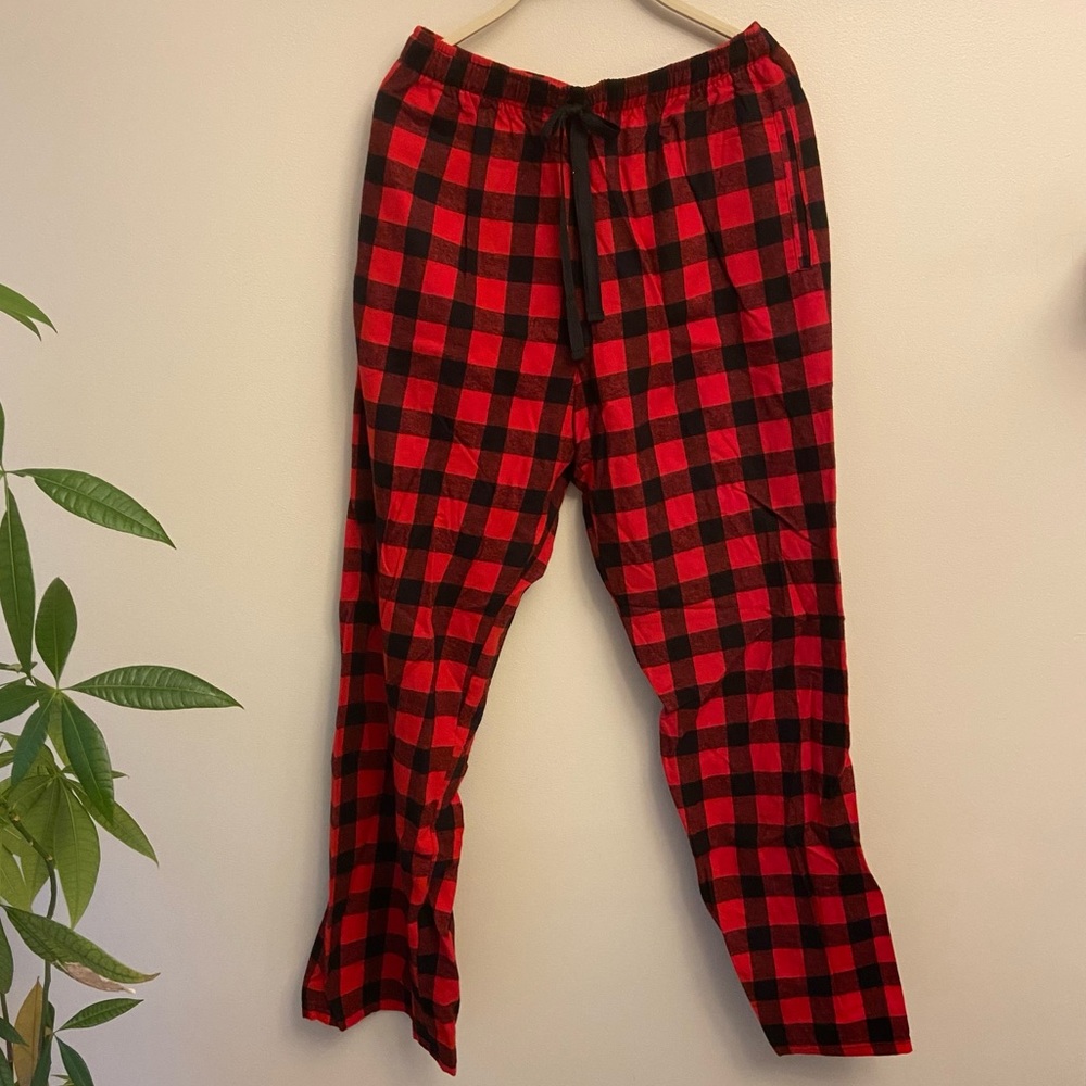 Checkered pajama pants 🤗